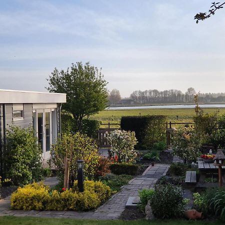Cottage Geestmerambacht, Een Nieuw Vrijstaande Sfeervol En Landelijk Gelegen Vakantiewoning Koedijk Exteriér fotografie