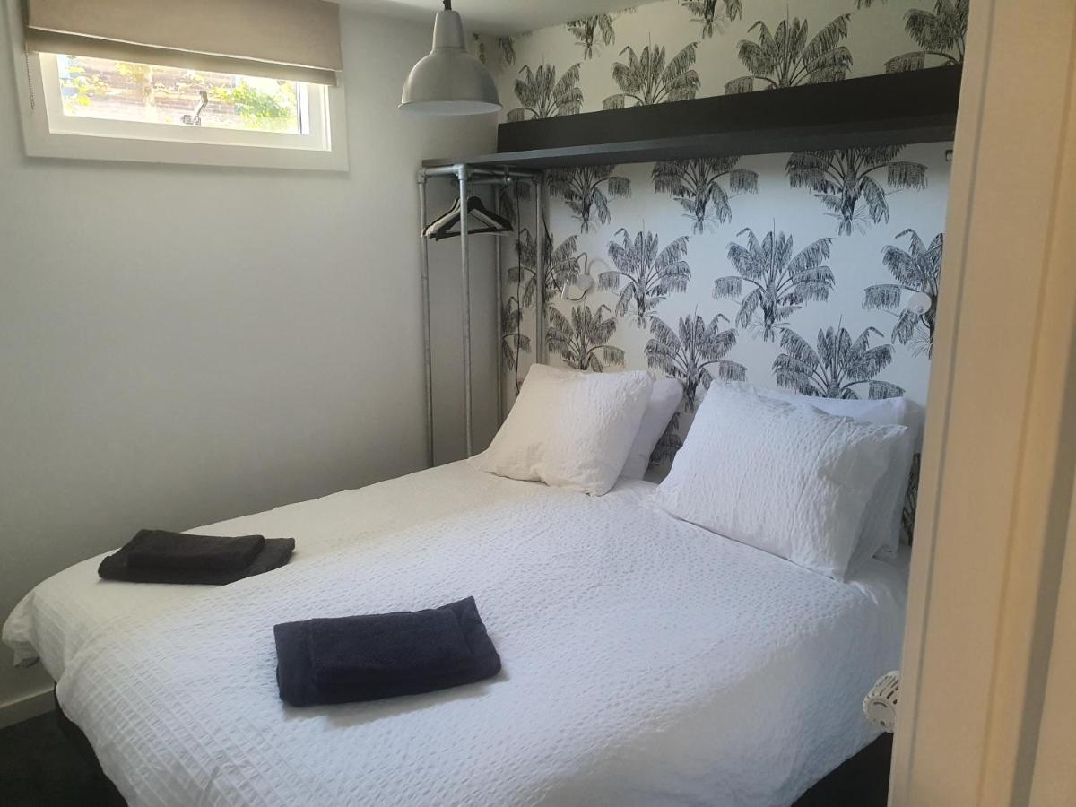 Cottage Geestmerambacht, Een Nieuw Vrijstaande Sfeervol En Landelijk Gelegen Vakantiewoning Koedijk Exteriér fotografie